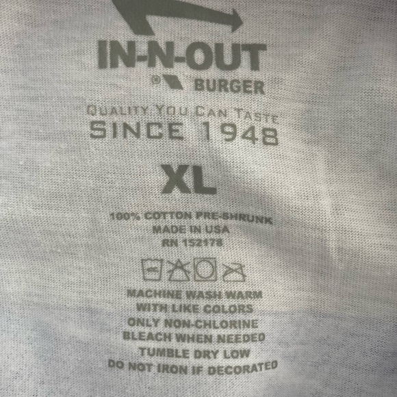 In-N-Out XL T-shirt - California- New - Picture 4 of 4